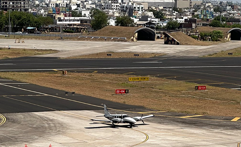 Best Indian Flight School : Airfield Facility